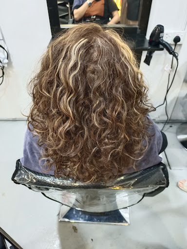 A&G UNISEX SALON