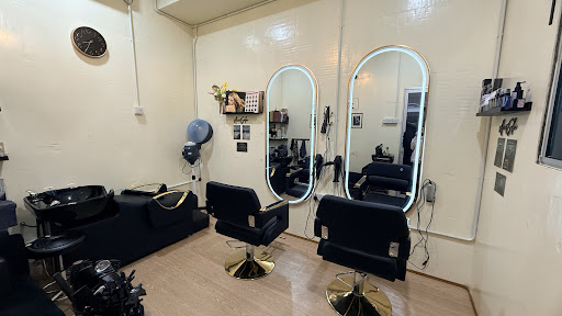 AIEN’S SALON SUTERAMAS