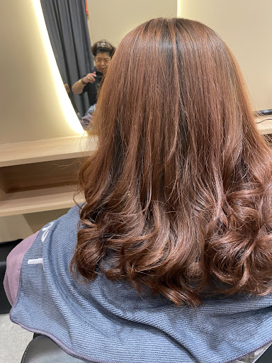 APT Hair Salon AEON Nilai | Best Hair Salon In Nilai