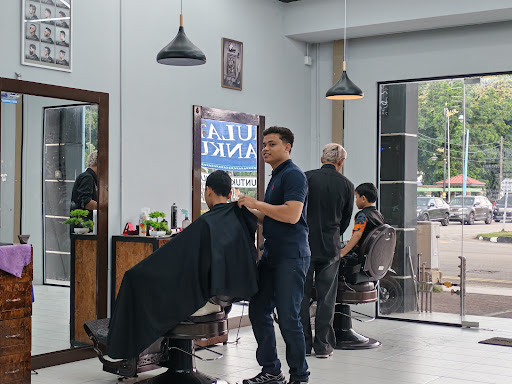 AZ BARBER LEGACY