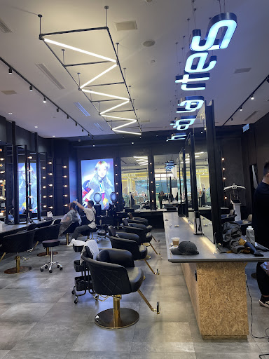 Hair Quarters (Pavilion Kuala Lumpur)