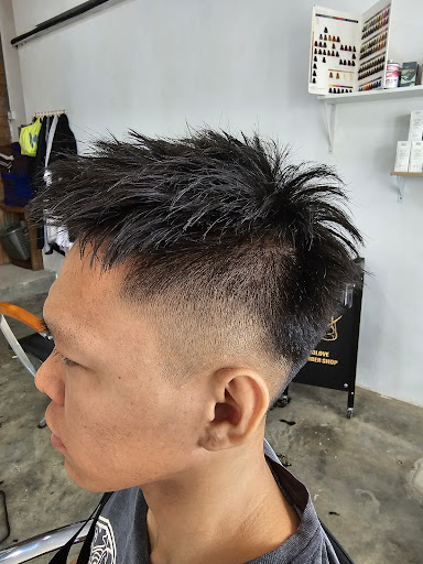 IN HAIR SALON