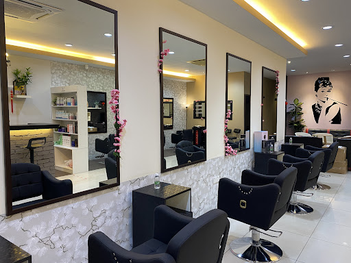 MY PRO Hair & Beauty House