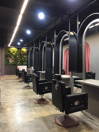 Nieza Salon Muslimah Wangsa Maju