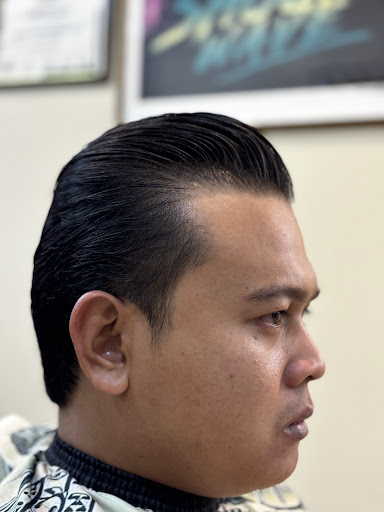 Oldtown Barbershop Lawas