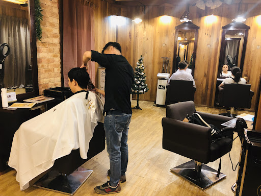 Roots Hair Design