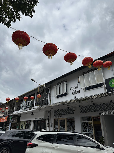 Royal Salon Gaya Street