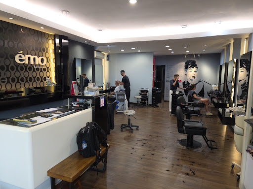 Salun Rambut Terbaik Berhampiran Saya di Telaga Batu
