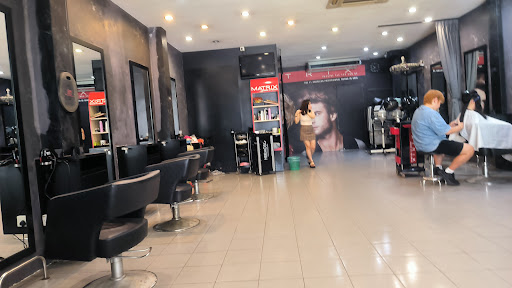 SUPER CUT Studio & Academy