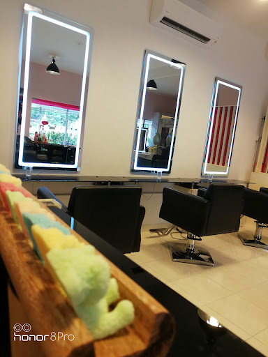 TUFT HAIR STUDIO