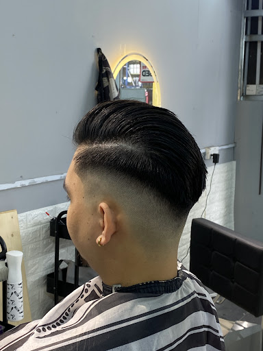 WEL THE BARBER